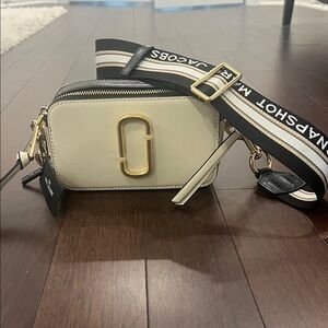 NEW Marc Jacobs Black and Cream Crossbody Bag with Gold Hardware